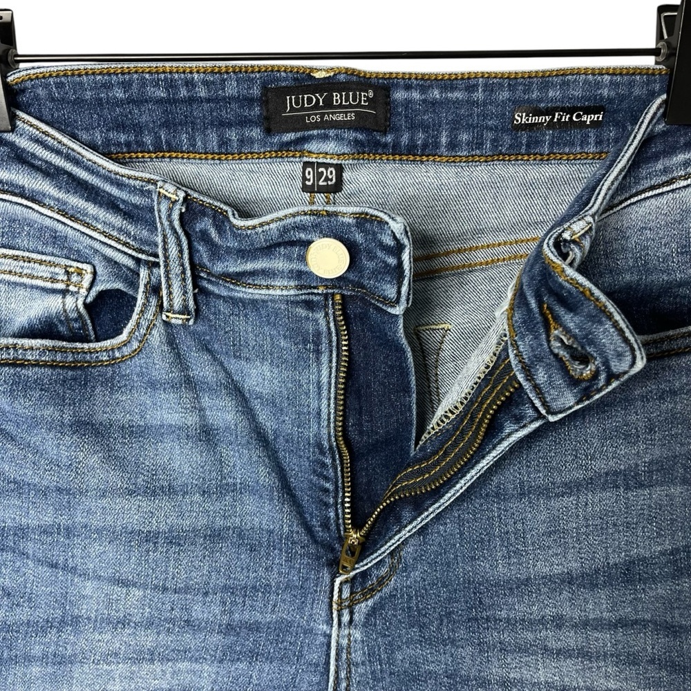 Judy Blue Skinny Fit Capri Jeans Size 9/29 Medium Wash Denim - Picture 4 of 7